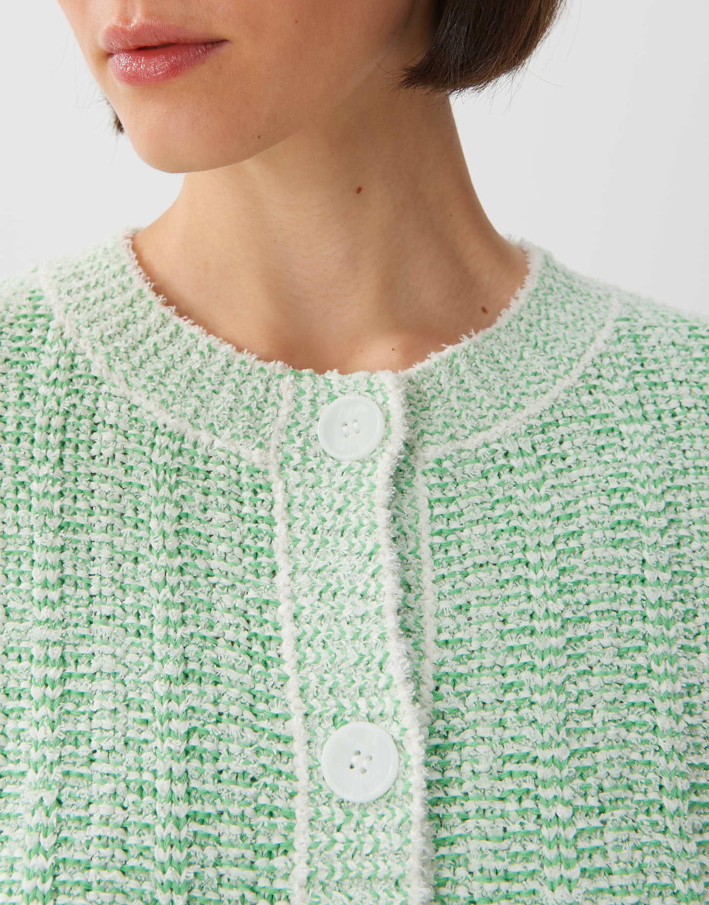 Aura Couture-Strickjacke für Luxuriösen Tragekomfort