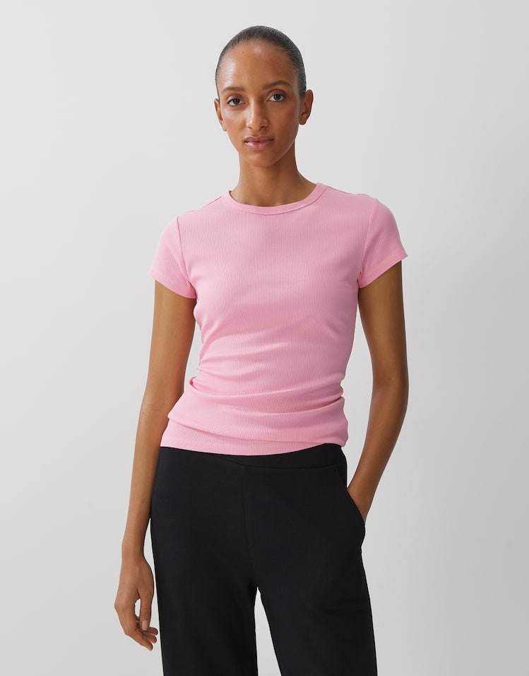 Pure casual fashion for women